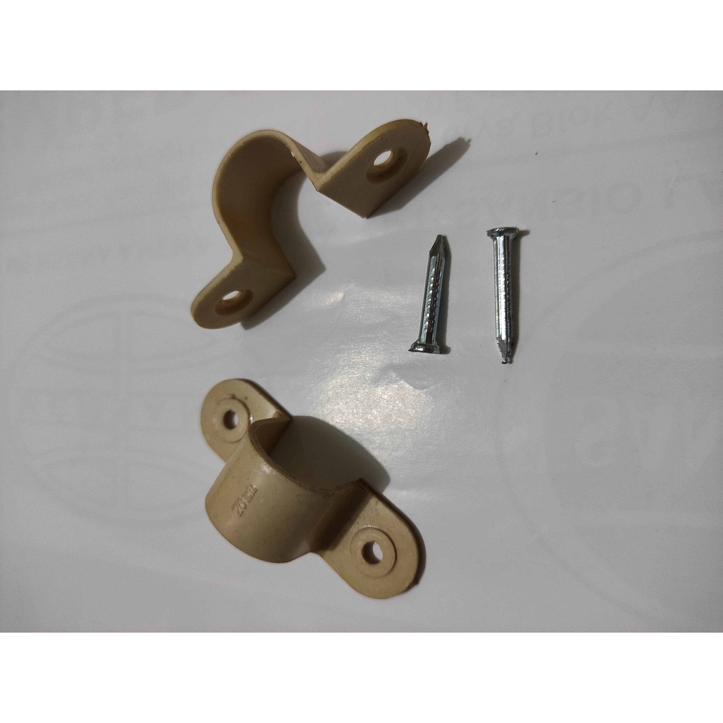 Klem pipa 20mm Kuning dan paku 1 inch set