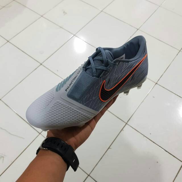  Sepatu  Bola Nike Phantom VNM Academy 2021 2021  Shopee 