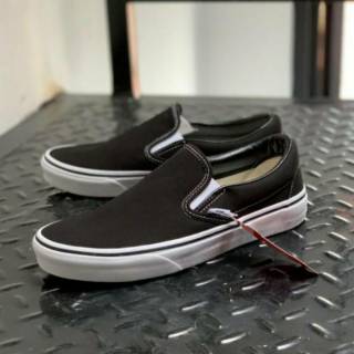 Toko Online VANS Shopee Indonesia