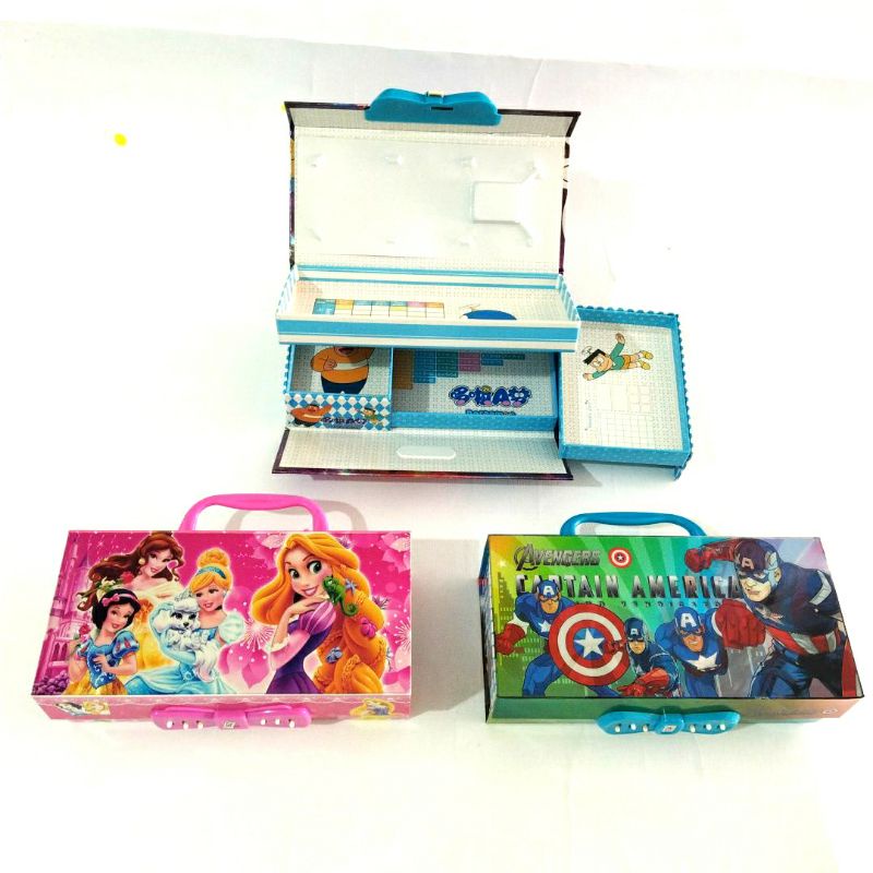 

Kotak Pensil Karton / Tempat Pensil Kode / Pencil Case 2 Susun / Wadah Pensil Dus Karakter Anak Cewek Cowok Tingkat