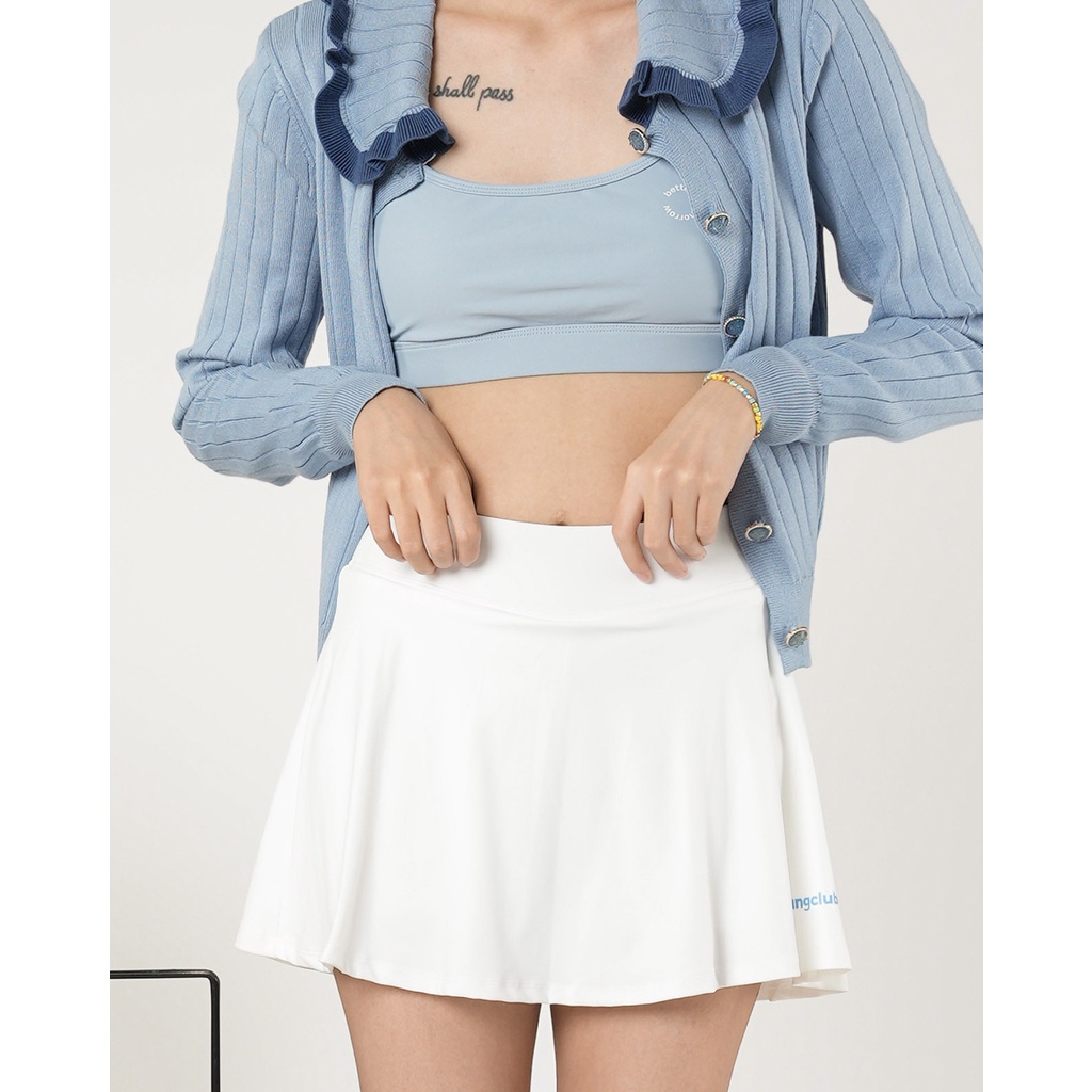 twhite tennis skirt