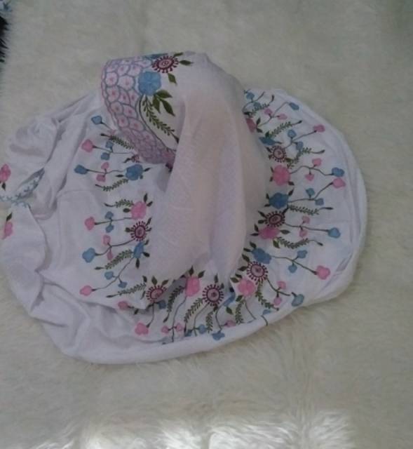 Grosir mukena terusan lajuran katun putih polino dan semi sutra bordir mewah terbaru