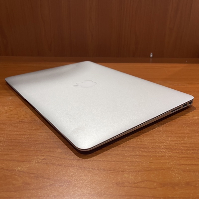 PROMO MacBook Air 13 inch Early 2015 Core i5 1.6Ghz Ram 8 GB Ssd 128 - 256 GB Second