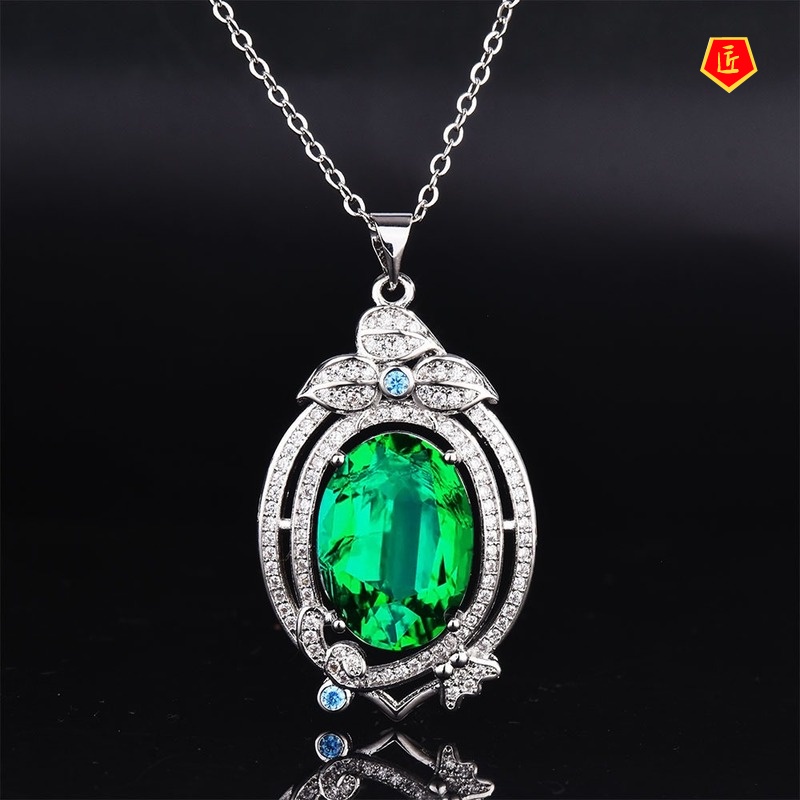 [Ready Stock]Emerald Pendant Luxury Full Diamond Flower Necklace for Women