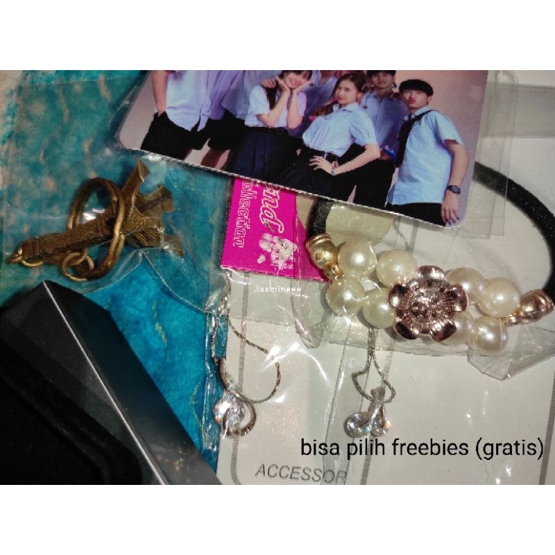 PIN THE GIFTED GRADUATION OFFICIAL