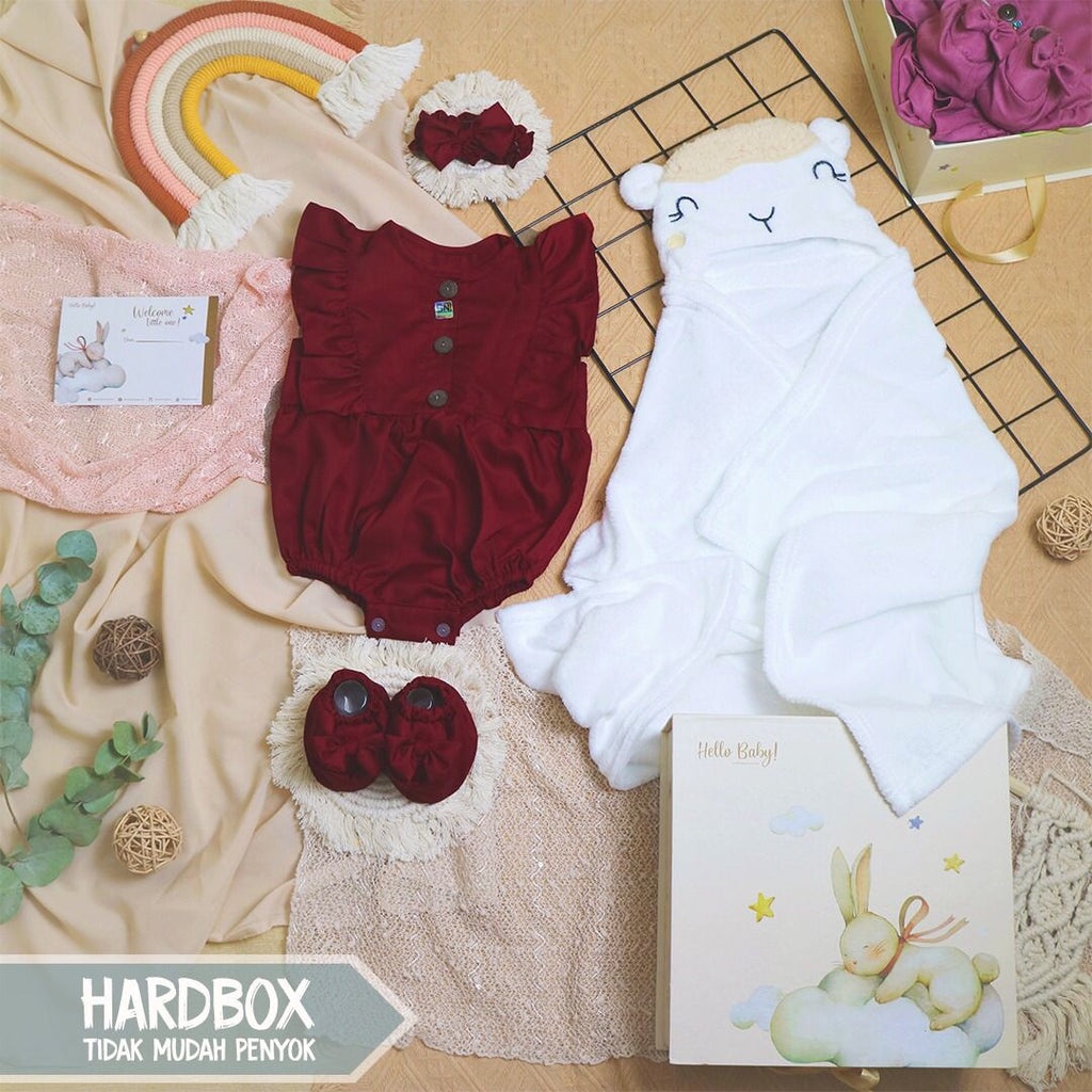 LIO044 Girls Hello Baby Hampers 0-12 months/ Hampers bayi newborn/ Kado bayi/ baby girl gift set