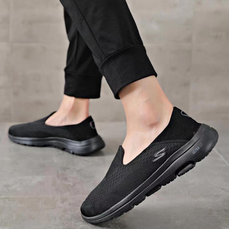 SKECHERS kasual sepatu casual sepatu pria hitam  slip on cowok  rajut pria shoes