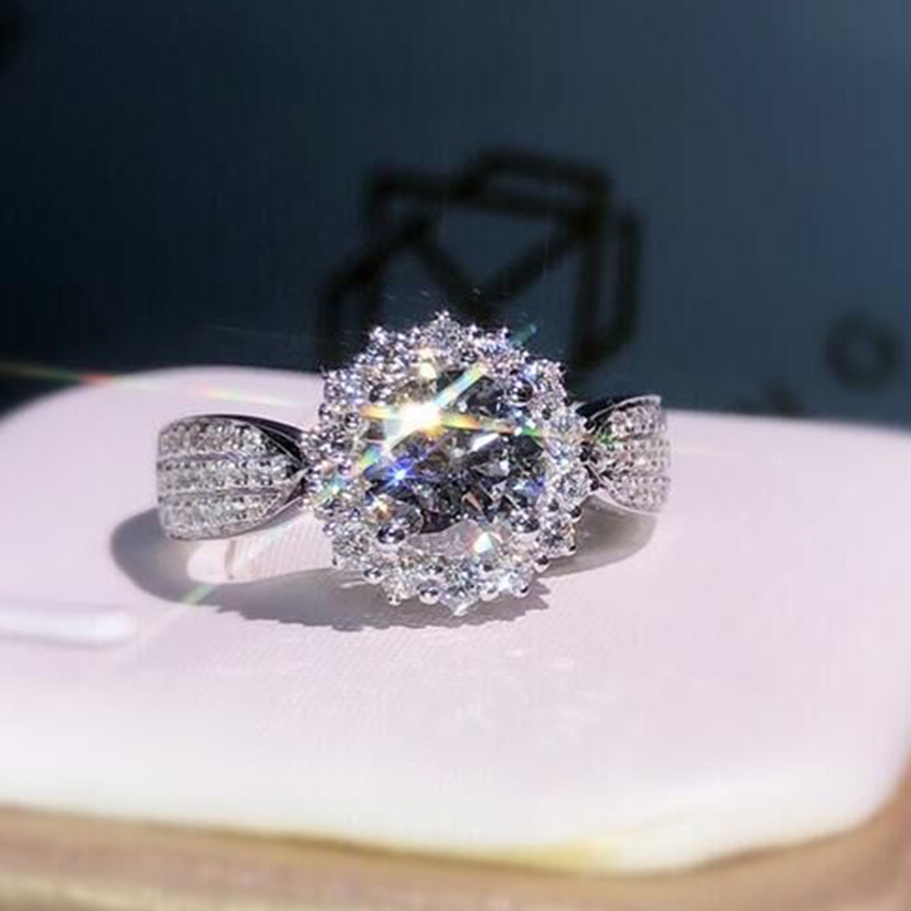 Hu Hu Hu Hu Hu Alat Bantu Pasang Kacamata♡ Cincin Wanita Hias Berlian Imitasi Bentuk Bulat Gaya Mewah Untuk Pestalamaranhadiah