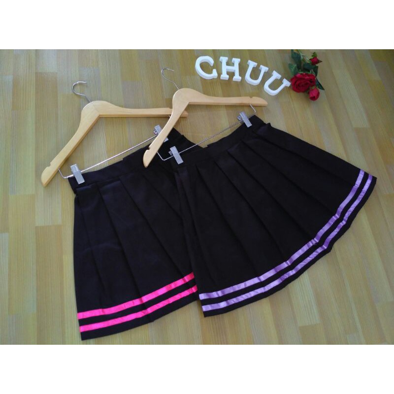 Black Skirt Line Colour