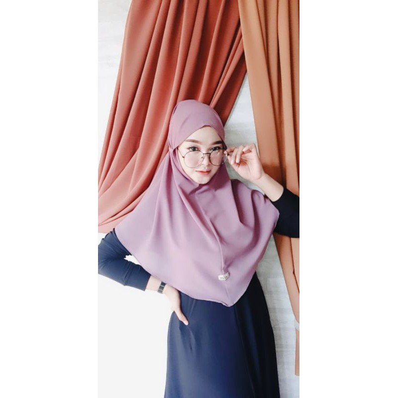 Vins Bergo Airin Size M Standart Hijab Tali