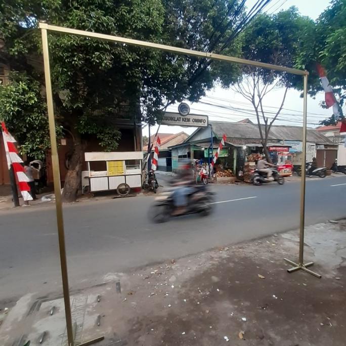 Helnan_Store | Gawangan Besi 1 Layer Backdrop 33M