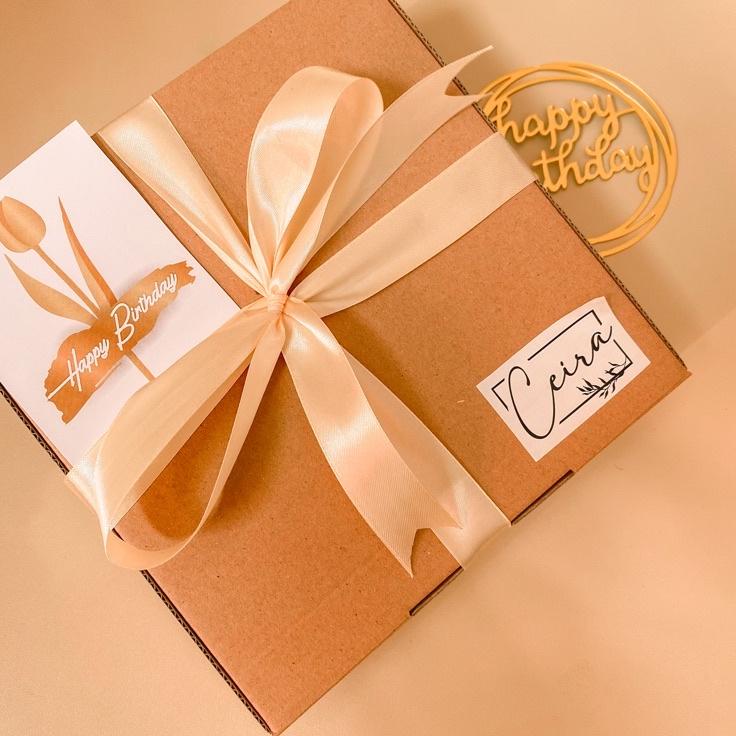

REF HAMPERS HIJAB | KADO ULANG TAHUN CEWE| GRADUATION GIFT | PREMIUM GIFT BOX ULTAH | HAMPERS WISUDA | HADIAH WISUDA HIJAB | HADIAH ULTAH CEWEK | HADIAH CEWEK | GIFT BOX CEWEK VALENTINE | HAMPERS VALENTINE | KADO VALENTINE | HAPPY VALENTINE KADO | VALENTI