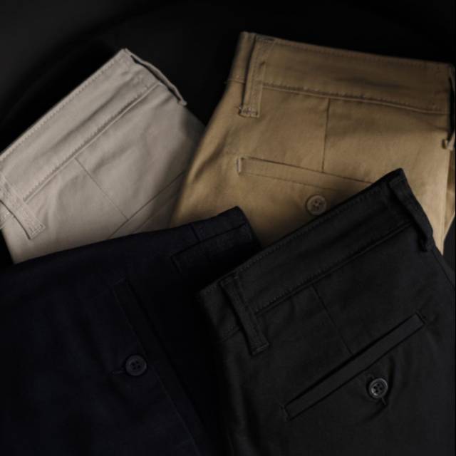 Chino Pants by male.id