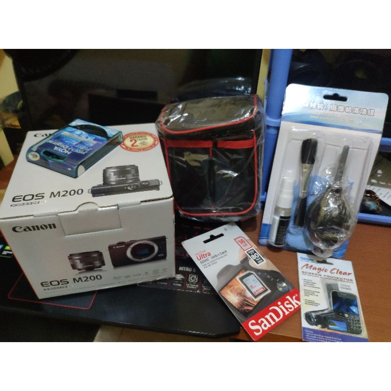 Canon m200 new