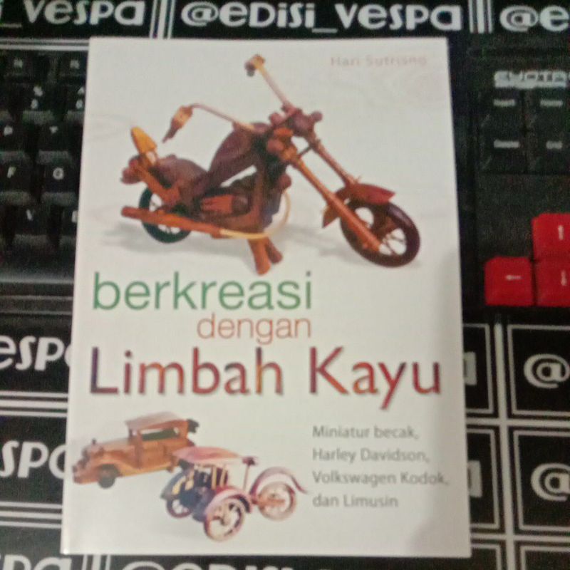 BUKU BERKREASI DENGAN LIMBAH KAYU