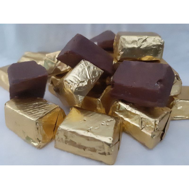 

COKLAT PIRAMID 500 gr