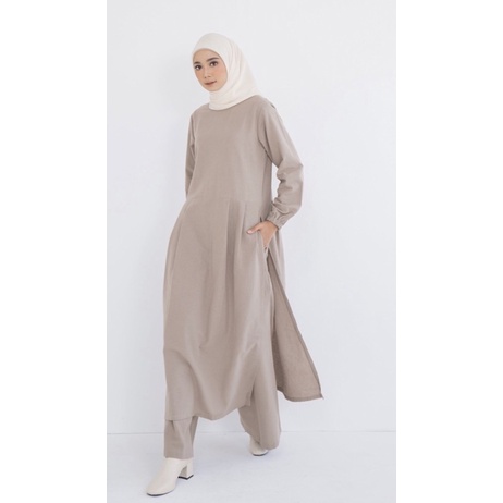 AISHA STUDIO - SOKA SET KHAKIS