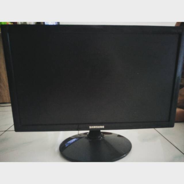 Monitor komputer samsung 19 inch