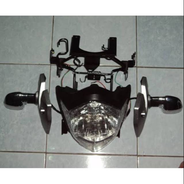 SATU SET REFLEKTOR LAMPU DEPAN VIXION OLD DUDUKAN LAMPU DEPAN VIXION OLD KUPINGAN DAN SEN VIXION OLD