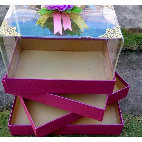 

Terlaris KOTAK SESERAHAN MURAH