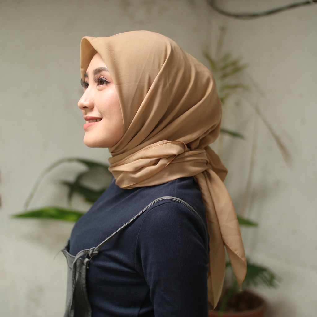 HIJAB BELLA SQUARE SEGIEMPAT 4 DOUBLE HYCONT / POLYCOTTON KERUDUNG JILBAB MURAH