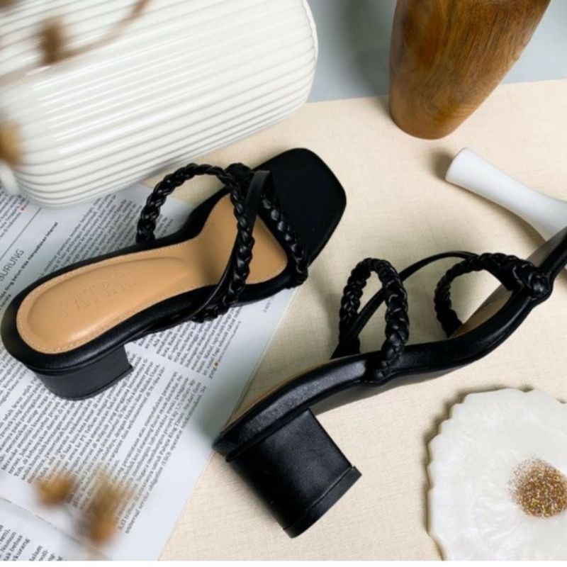 Sandal heels wanita kepang silang terbaru