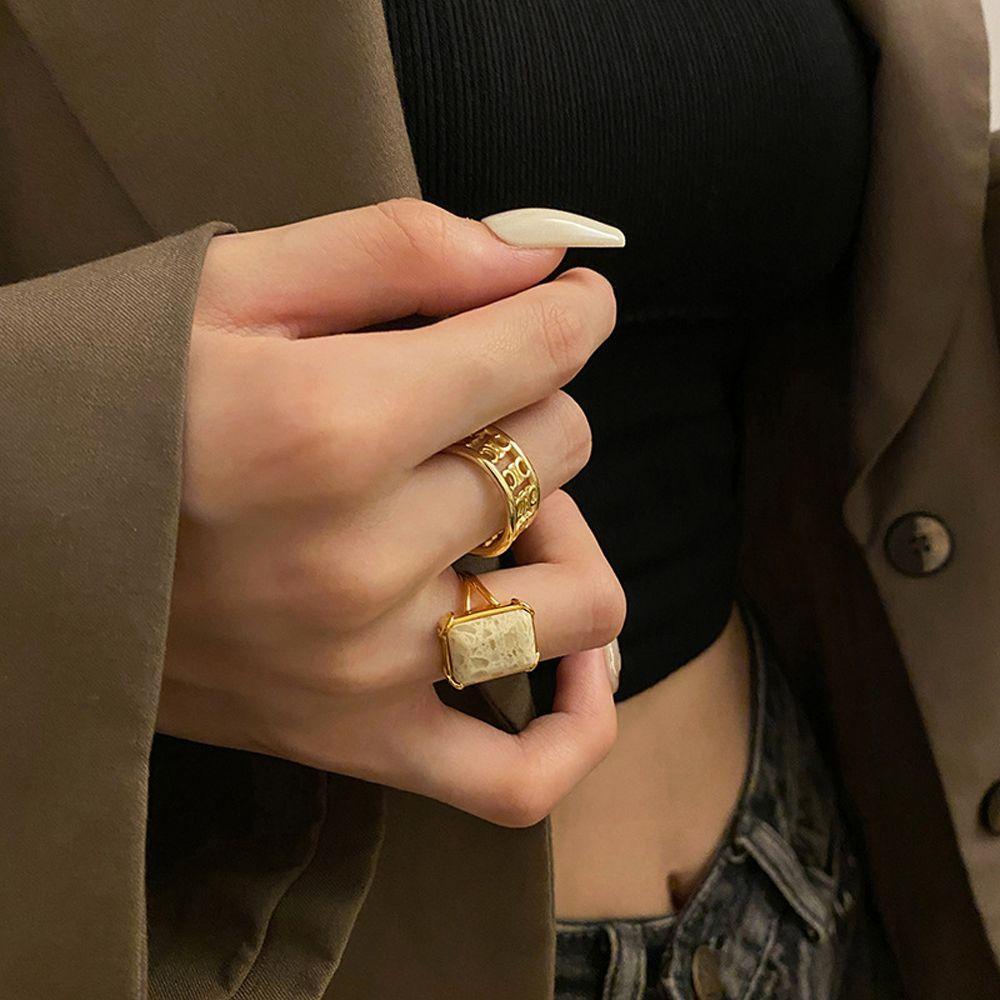 Mxbeauty Wanita Triumphal Arch Cincin Mewah Fashion Berongga Keluar Pola Marmer Square Retro Open Knuckle Ring