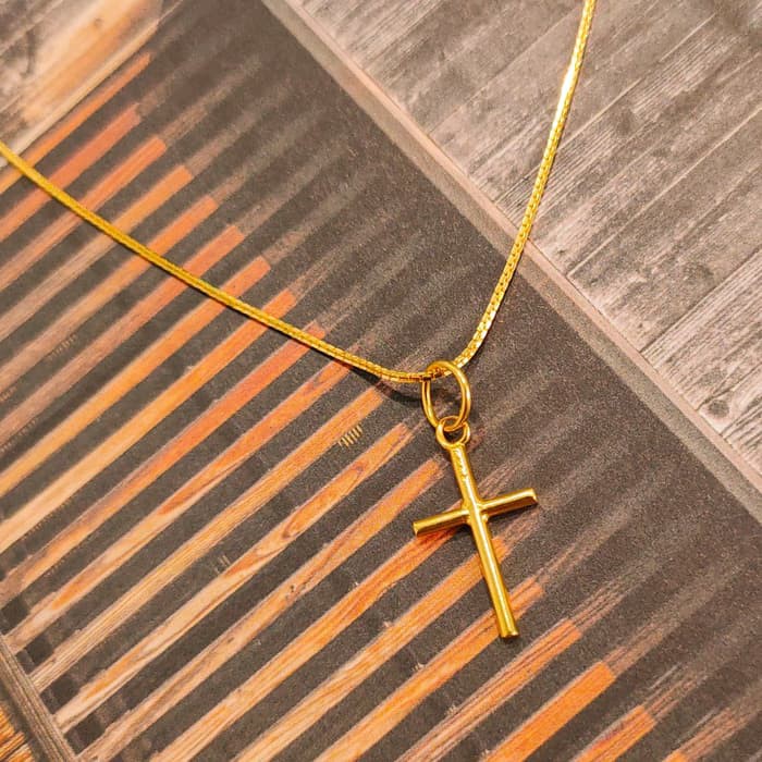 Terlaris Set kalung dan liontin salib minimalis emas asli Elegan