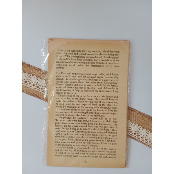 

20 Lembar Old Novel English Vintage for Deco/Journaling/Scrapbook/DIY