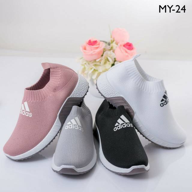 MY24 - BFO - BatamFactoryOutlet - Sepatu Sneakers Viral  Murah Berkualitas - Grosir Online Batam