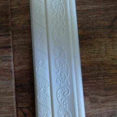 LIST BORDER FOAM 3D LIS WALLPAPER BORDER STICKER-T-0004 FLOWER PUTIH