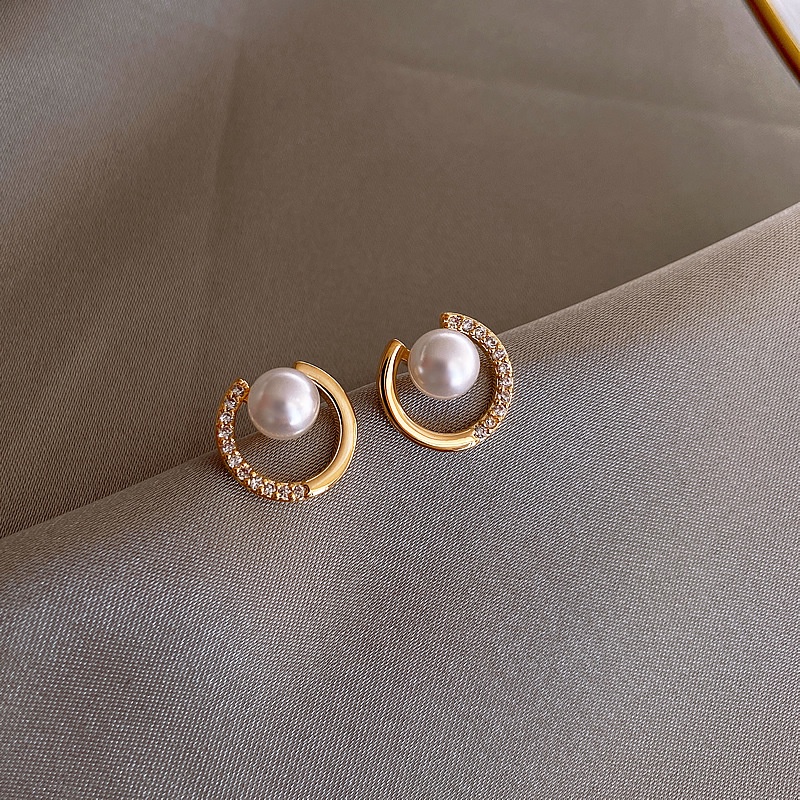 Anting Tusuk Sterling Silver 925 Simple Gaya Korea Selatan Dengan Mutiara Untuk Wanita