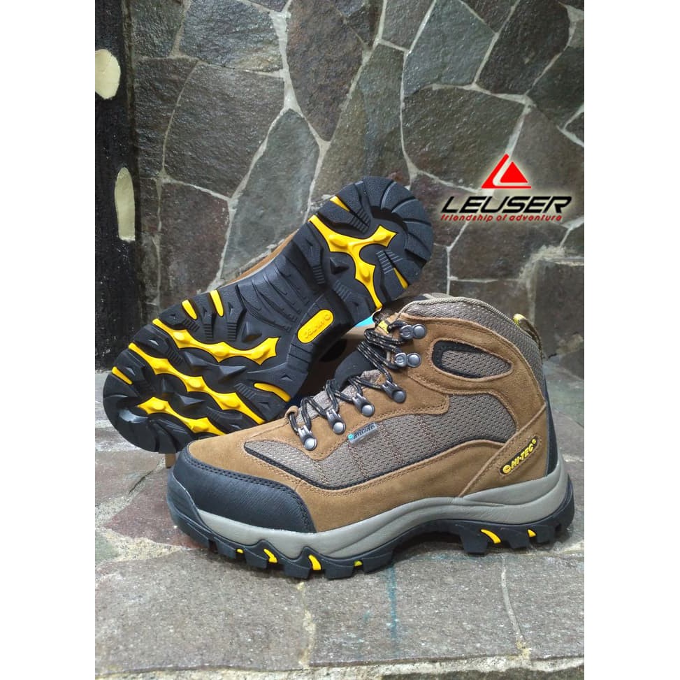 HOT SALE SEPATU GUNUNG HI-TEC SKAMANIA WP MENS TERBARU