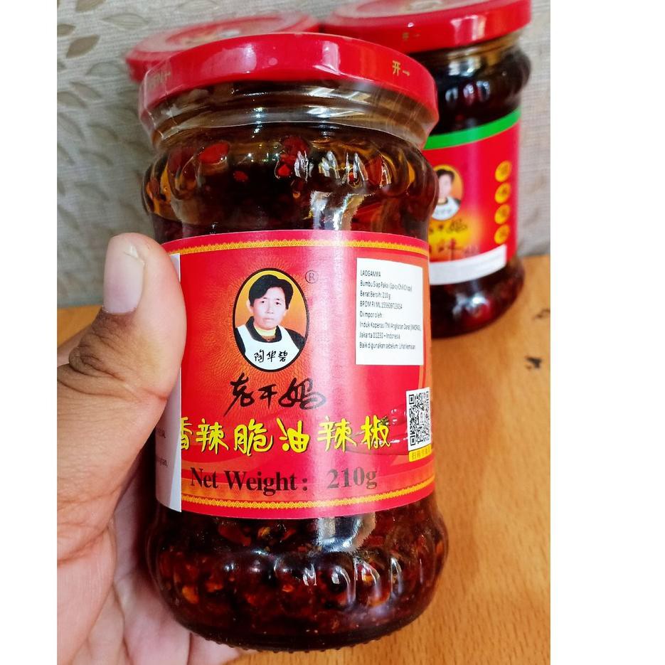 

Barang Laris Lao Gan Ma Spicy Crispy Chili Oil / Sambal Pedas Lao Gan Ma / Minyak Cabai Gurih 210 Gr