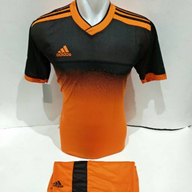 setelan olahraga kaos bola jersey futsal baju volly adidas 