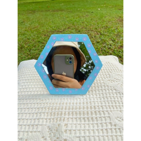 Mirror Clay Daisy handmade by Yipi | Aesthetic Mirror | Airdry Clay