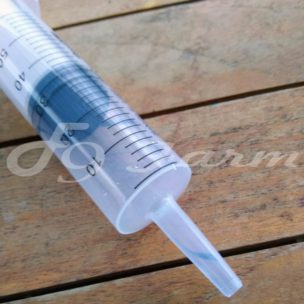 Syringe spuit suntikan 50 - 60 ml untuk takaran pupuk nutrisi AB mix