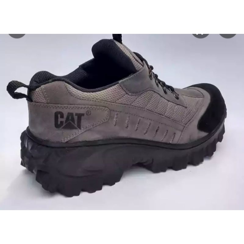 sepatu boot Cat bagus buat kerja lapangan dan kerja proyek