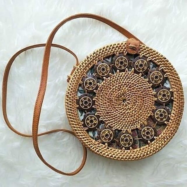 TAS SELEMPANG | TAS ROTAN BALI | TAS WANITA | TAS UNIK | SLINGBAG