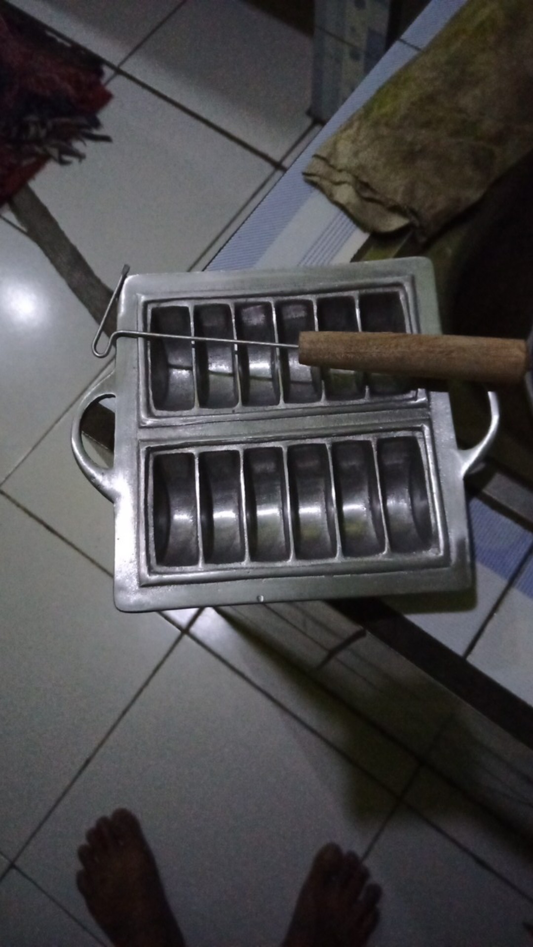 Cetakan Kue Pukis Pancong Balap Lumer Bandros Gandos Loyang Kue Khas Bandung Harga Murah 12 Lubang