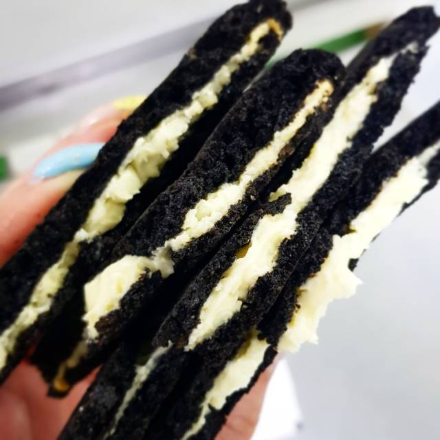 

Pia Cookies & Cream oreo