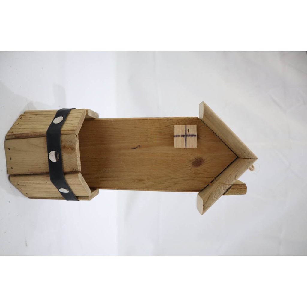 [8925] Pot Gantungan Bentuk Rumah Bambu Interior (Pot Kayu)