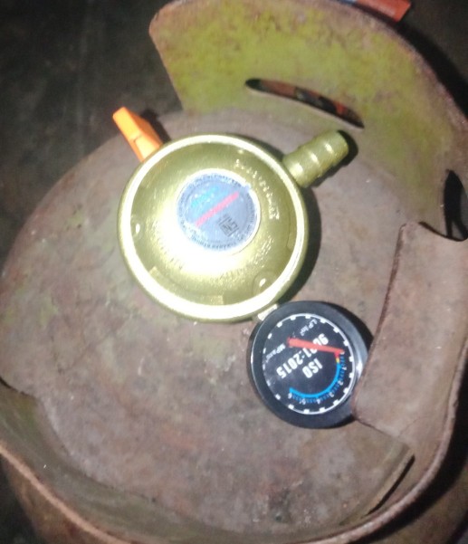 Regulator Kompor Gas Dengan Meter Merek Personalux