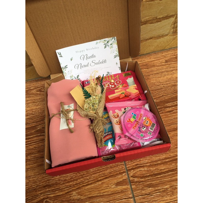 

GIFT BOX BIRTHDAY / SNACK BOX / HAMPERS SNACK / HAMPERS HIJAB / GIFT BOX HIJAB