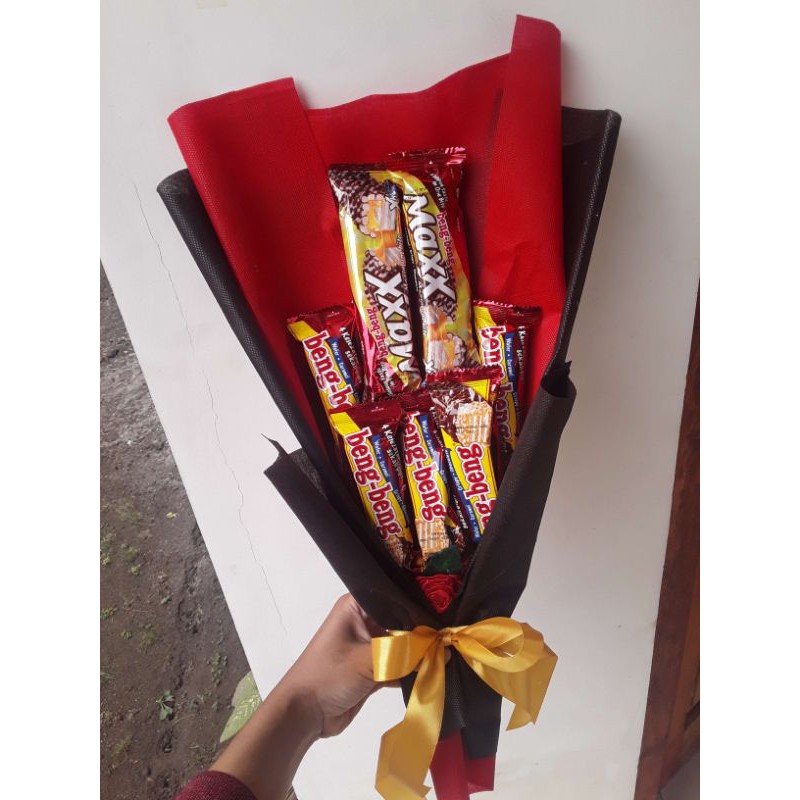 Harga Buket Cokelat Terbaik Flowers Souvenir Pesta Mei 2021 Shopee Indonesia