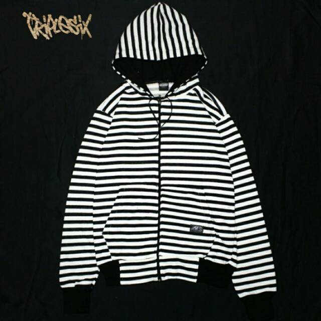 4200 Model Jaket Hitam Putih Garis Garis Gratis Terbaru