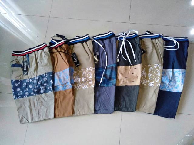 Celana Pendek Motif Kombinasi / Celana Pendek Pria Kombinasi