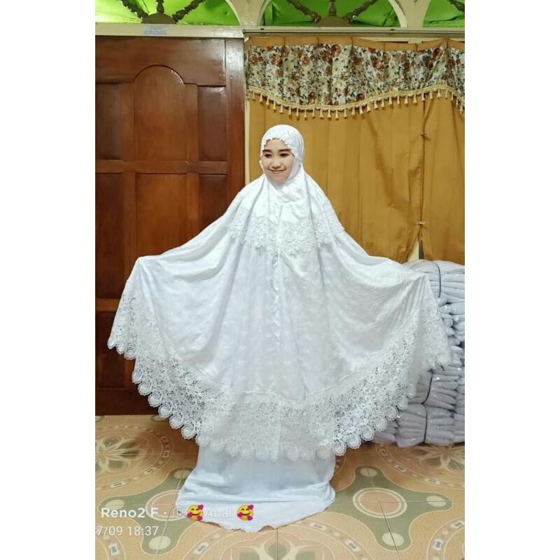 Mukena Atas Bawah Sutra Jepang Renda Prada Keong Jumbo