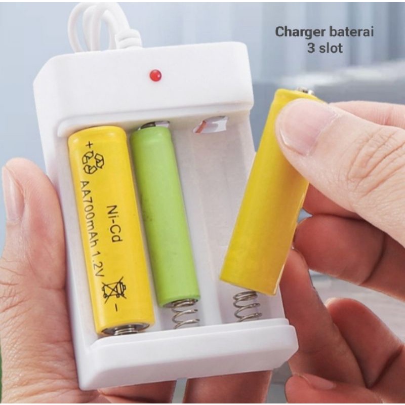 Charger Baterai 3 Slot USB Desktop Charger