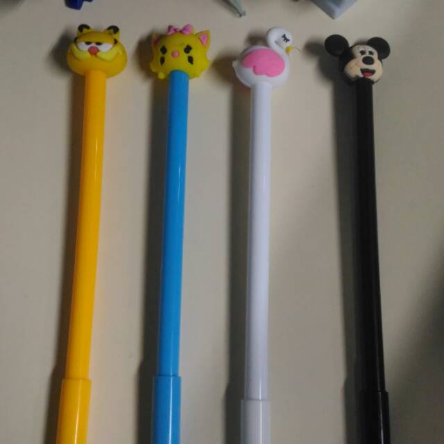 

Pulpen gel karakter (lain lain)
